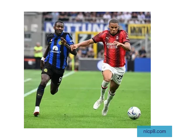 国米对决米兰，蓝黑冲击四连冠，红黑掀起反垄断之战，意甲德比巅峰较量